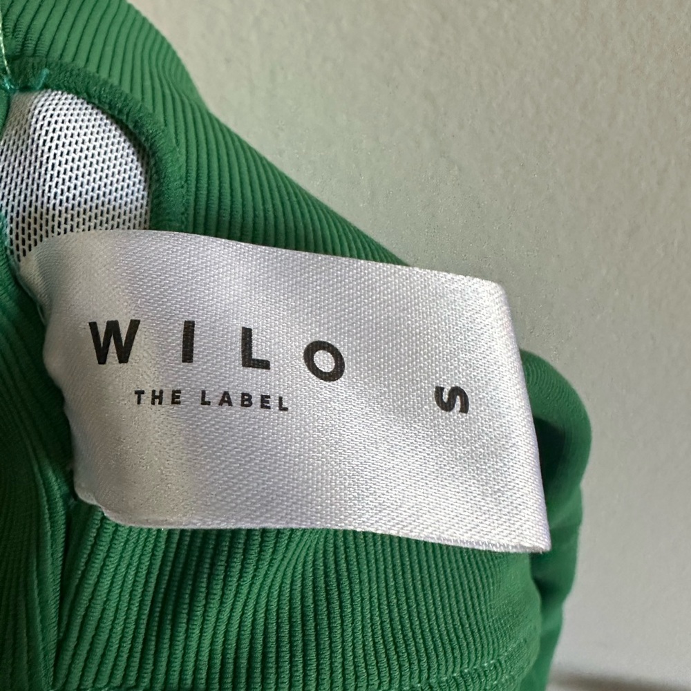 Wilo the Label Green Cropped Tank Top size Small EUC - Picture 4 of 5